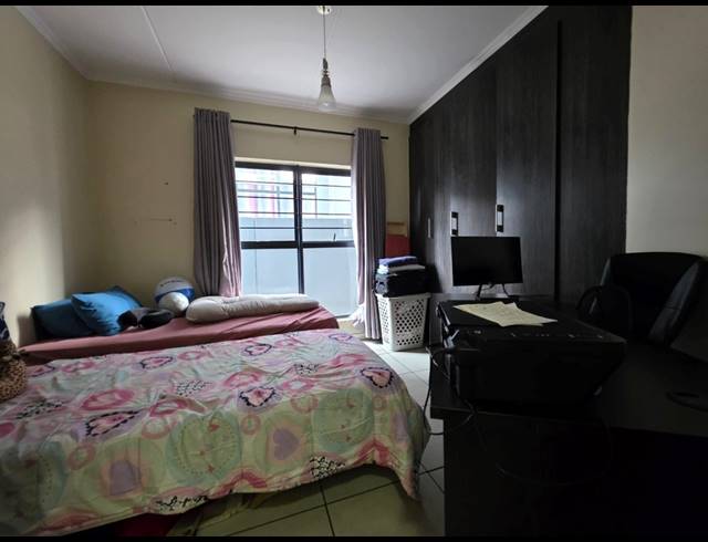 3 BEDROOM APARTMENT FOR SALE IN MODDERFONTEIN